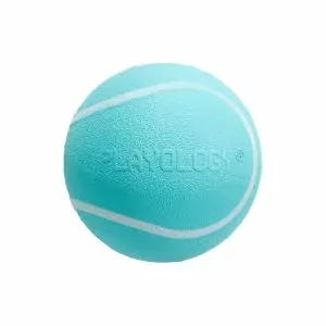 Playology хрустящий жевательный мяч SQUEAKY CHEW BALL 6 см с пищалкой и с ароматом арахиса, голубой